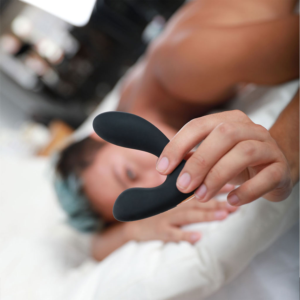 Svakom - Vick Neo Prostaat Perineum Vibrator hand