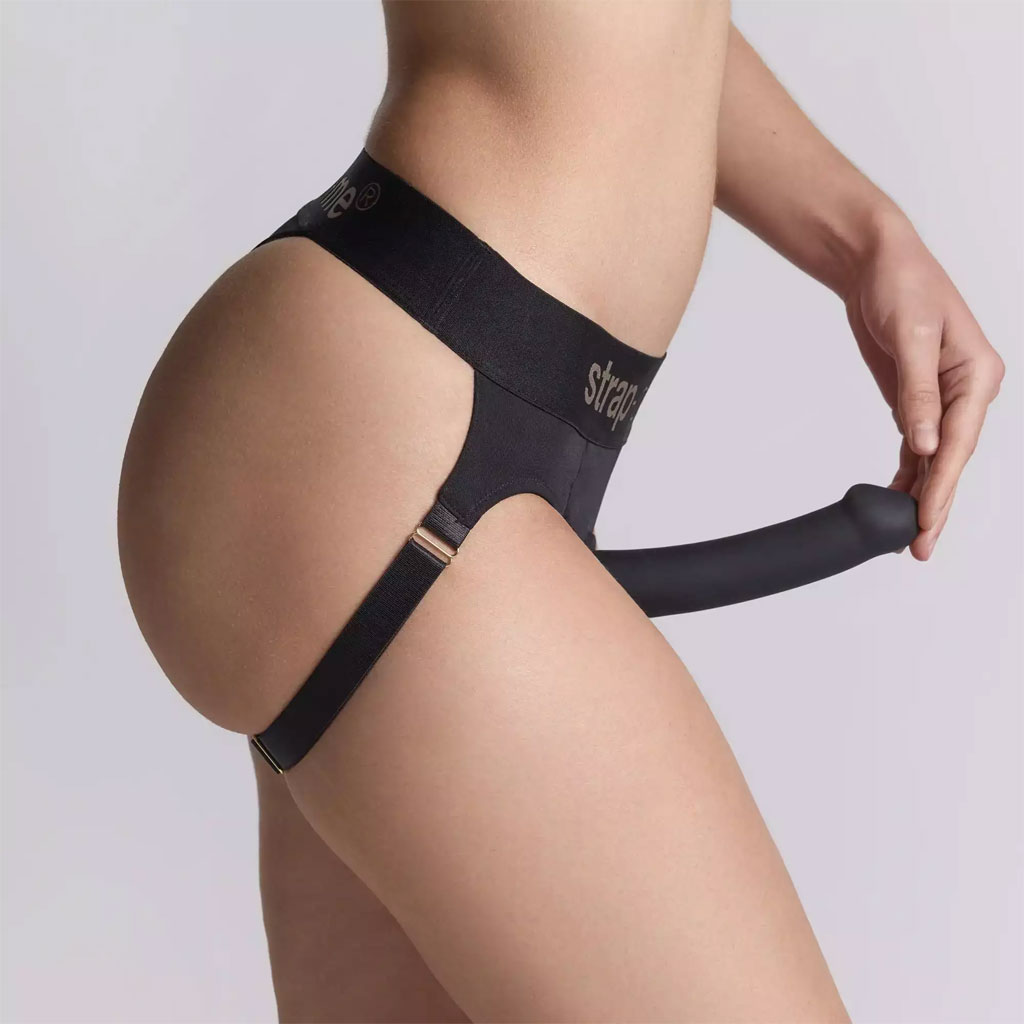 Strap-On-Me - Luxe Harnas Heroine zijkant
