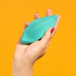 ROMP - Wave Vulva Oplegvibrator hand