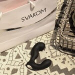 Svakom - Iker Prostaat Vibrator sfeer