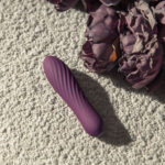 Svakom - Tulip Vibrator Paars kopen