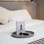 Lovense HUSH 2 - 25 mm Vibrerende Buttplug + APP bed