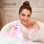 I Rub My Duckie 2.0 | Paris Roze bad