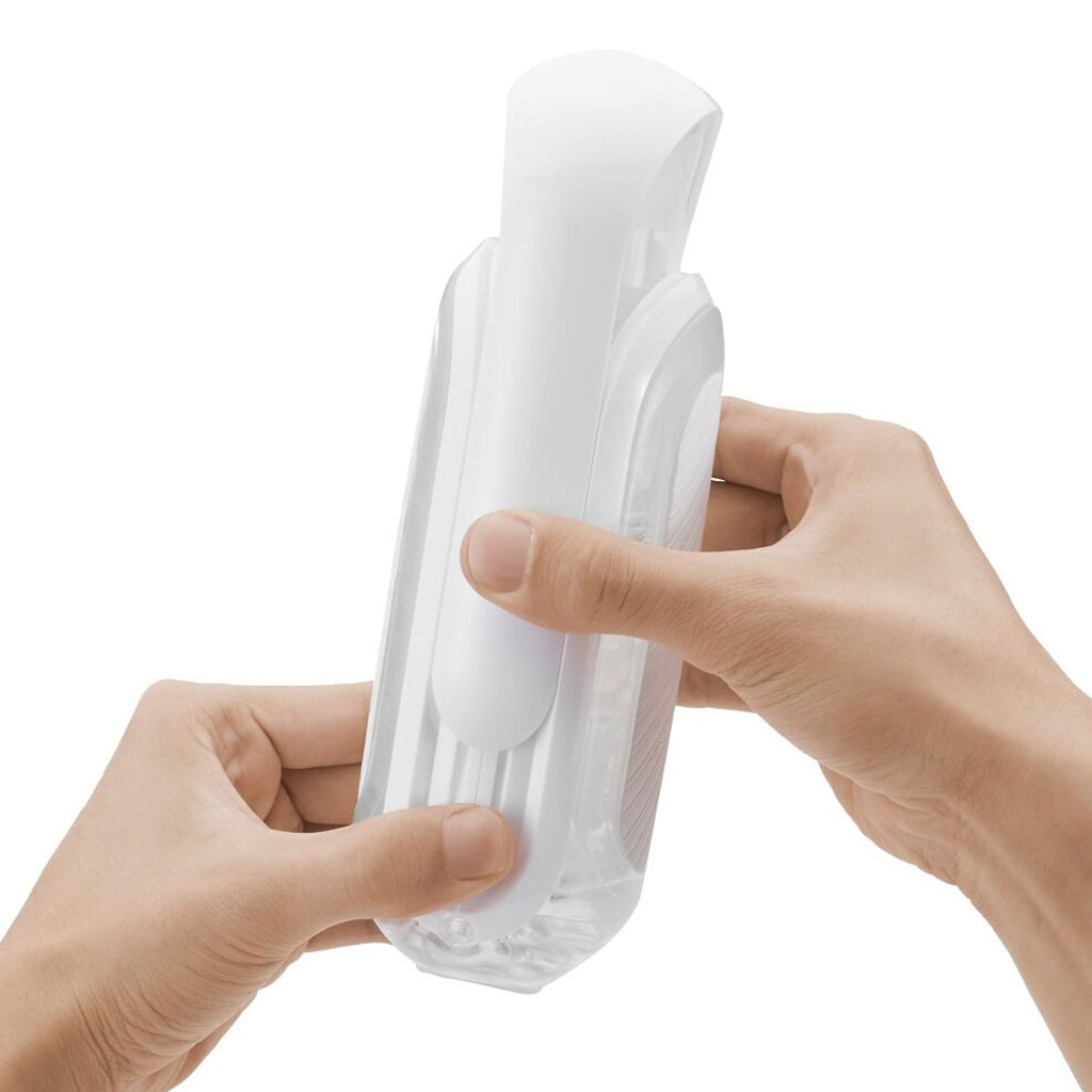 Tenga Flip Zero - Gravity White openen