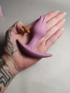 review buttplug bootie fem fun factory lady mustache