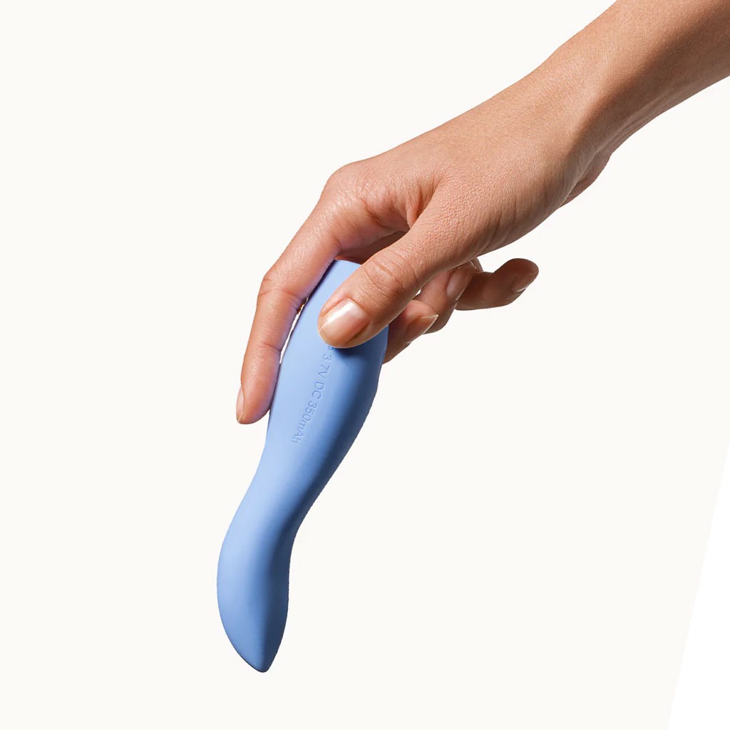 DAME Products - Dip 2 Basic Vibrator Periwinkle hand