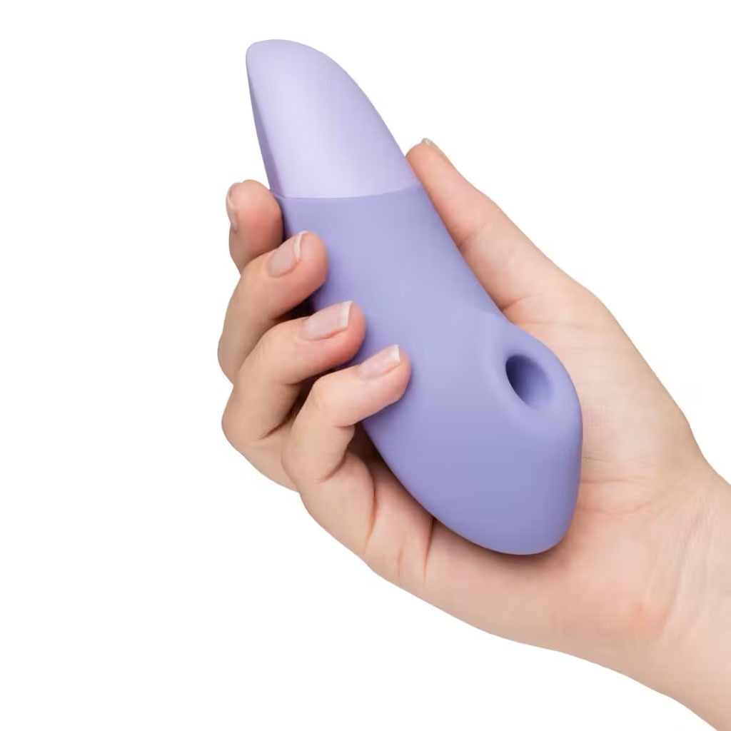 Womanizer enhance Lila in hand