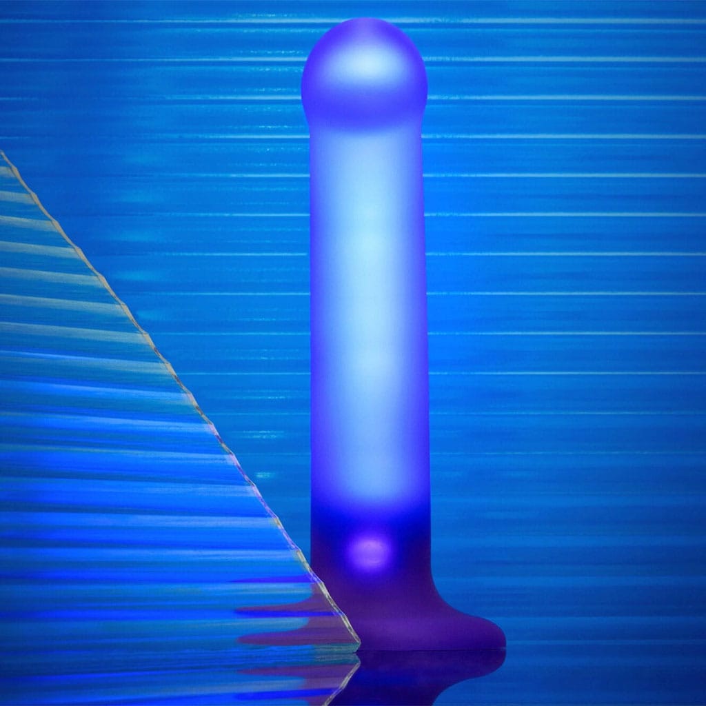 Strap-On-Me - Glow-LED Dildo
