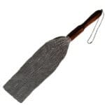 Rouge – Beaded Metal Flogger met Houten Handvat